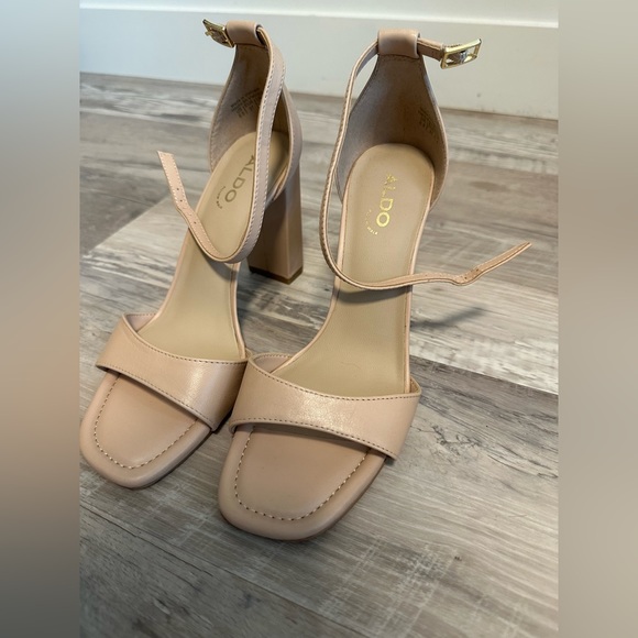ALDO heels - size 6.5 - Picture 2 of 3